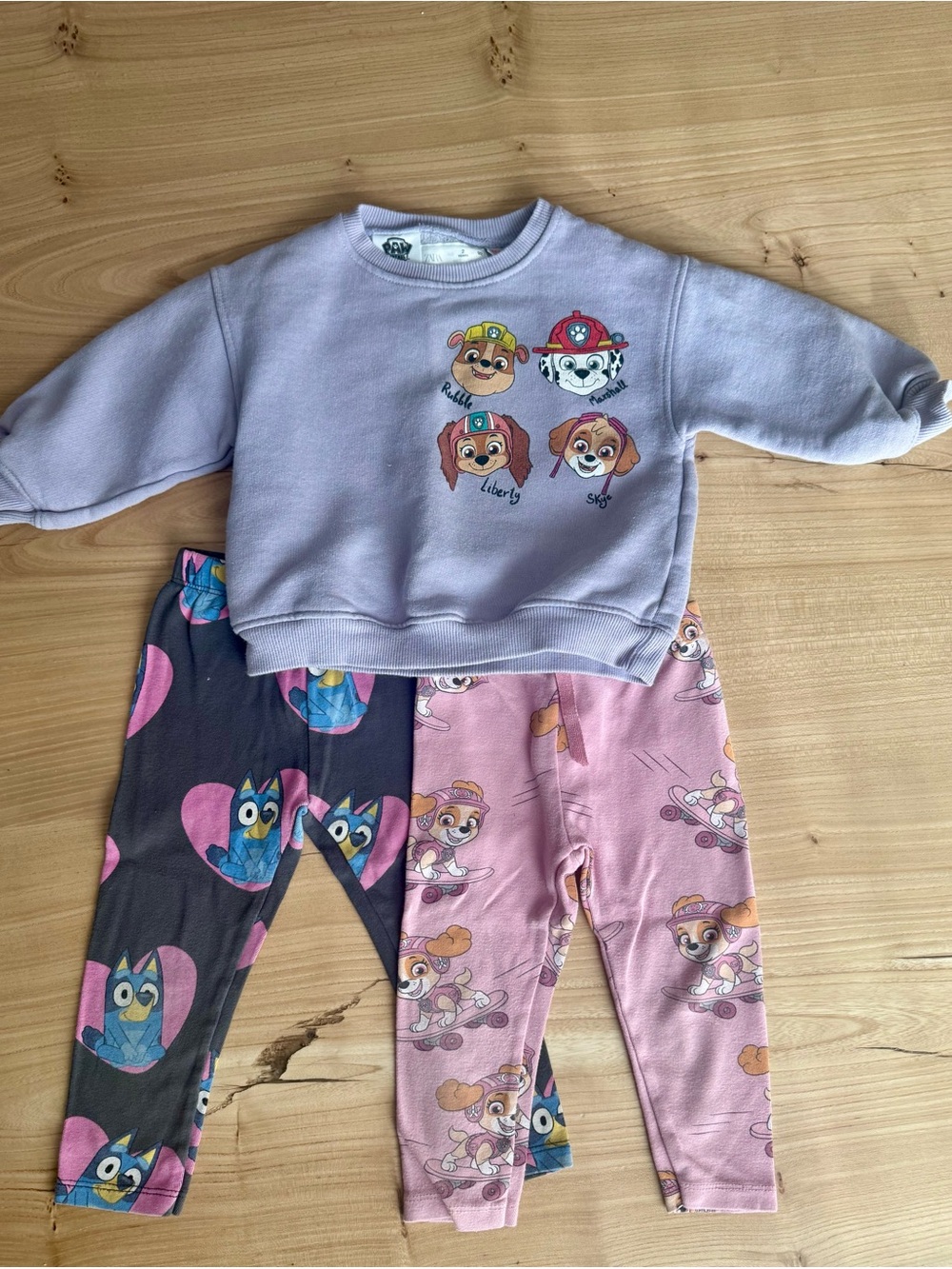 Zara 2T bundle Paw Patrol & Bluey